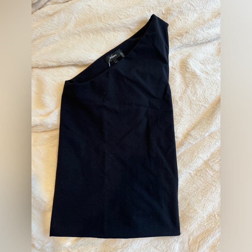 Theory one side tank top never worn